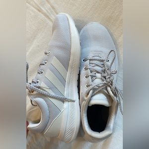 adidas cloud foam sneakers size 8
